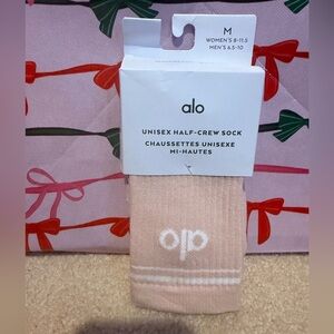 ALO Yoga Unisex Half-Crew Sock - Light Pink